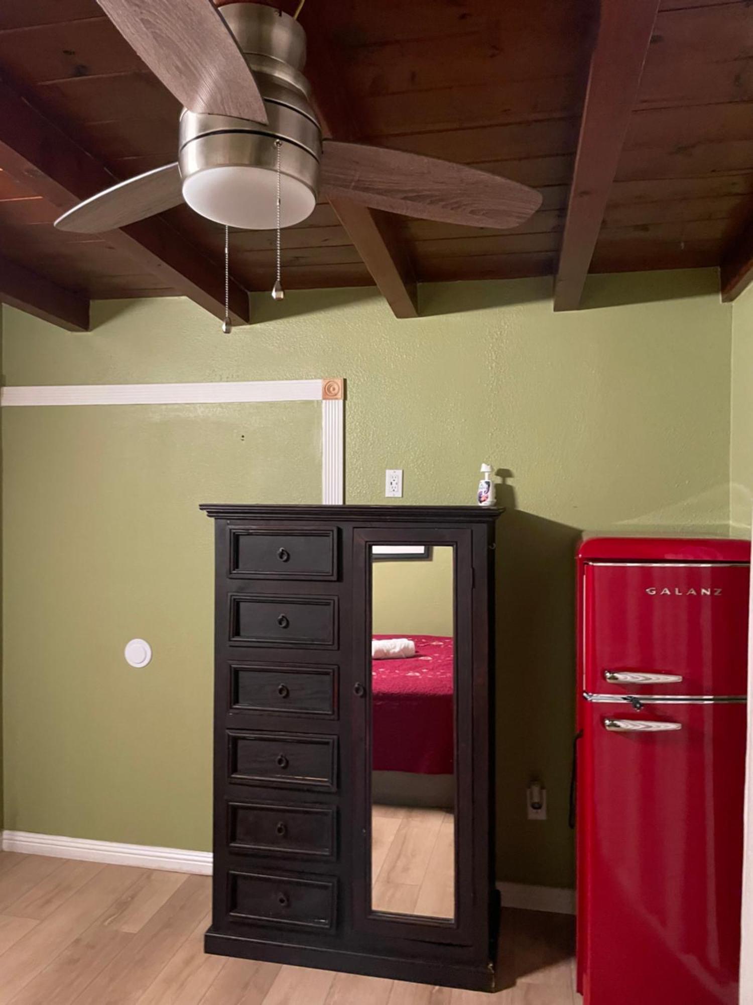 Private Room In La With Free Wifi And Tv With Shared Kitchen Los Angeles Zewnętrze zdjęcie